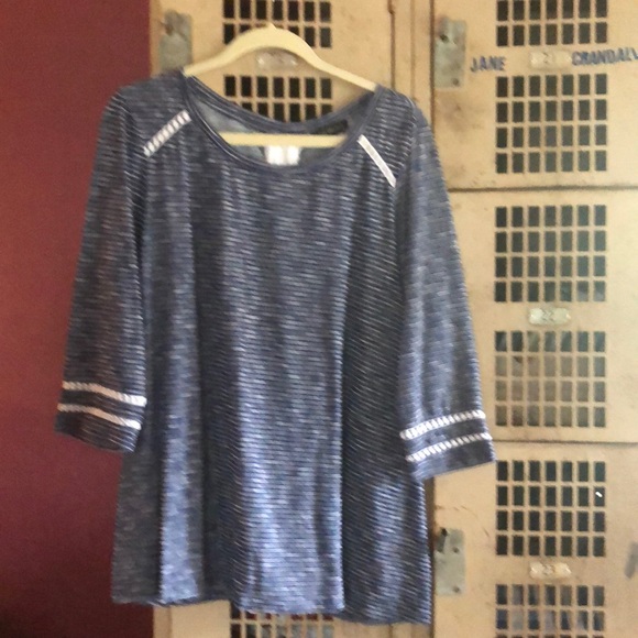 Lane Bryant navy stripe blouse size 14 - Picture 1 of 4